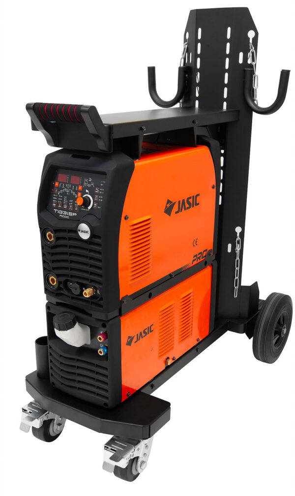 Orange Jasic TIG 315 AC/DC Pulse MultiWave vattenkyld med vagn på svart stativ med hjul, med digital kontrollpanel och olika kontakter.
